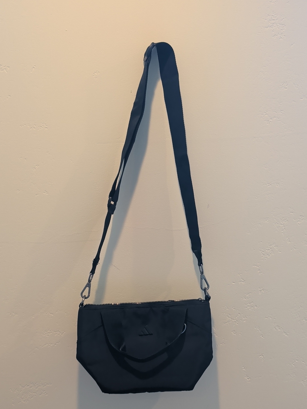 Adidas Black Crossbody Shoulder Bag - Sleek Everyday Bag